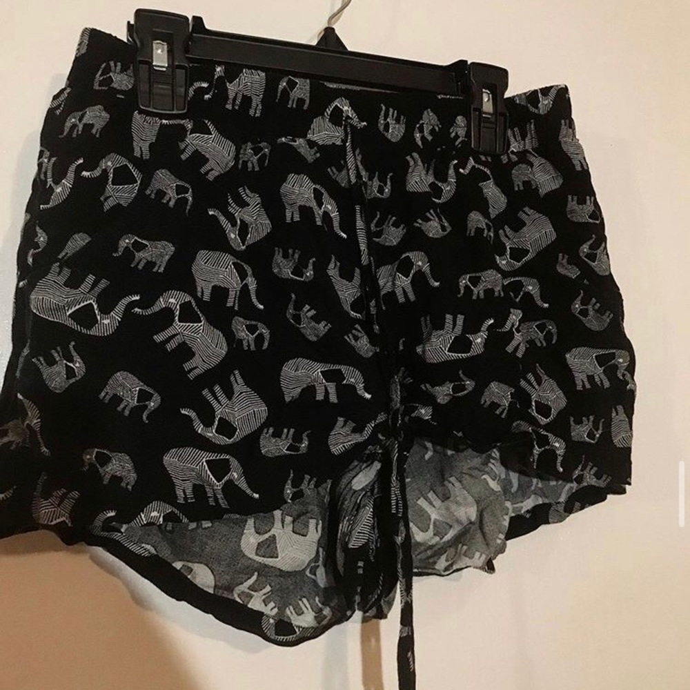 super cute elephant shorts